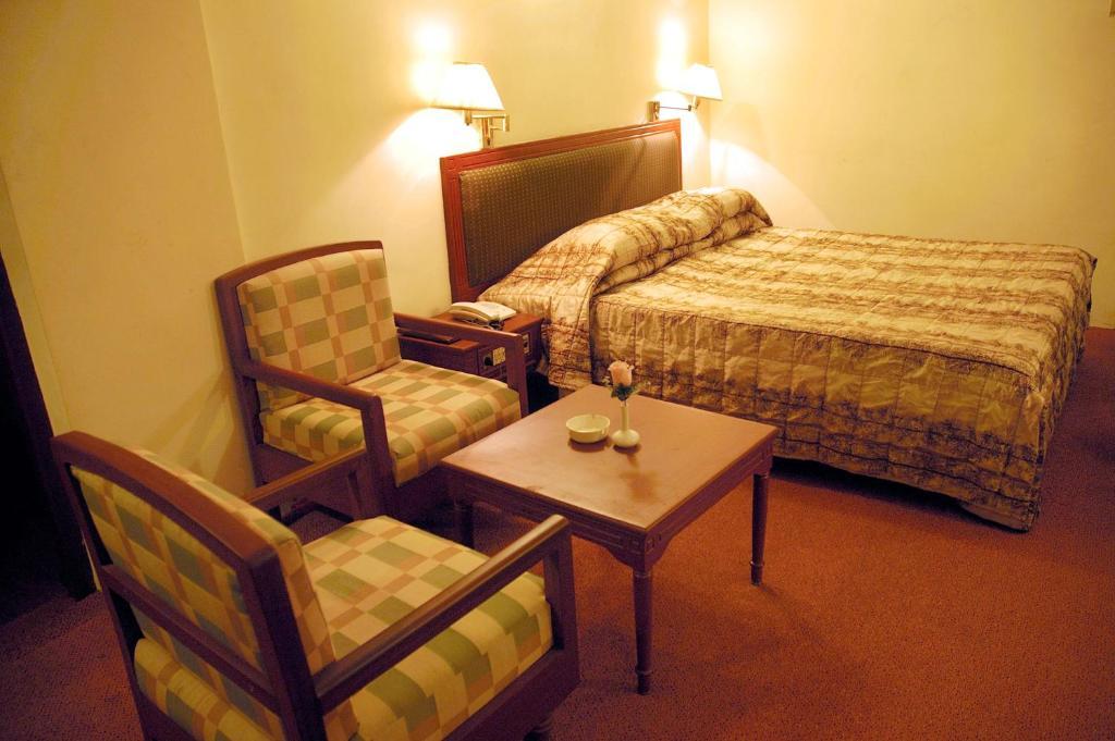 Hotel Abu Palace Madras Kamer foto