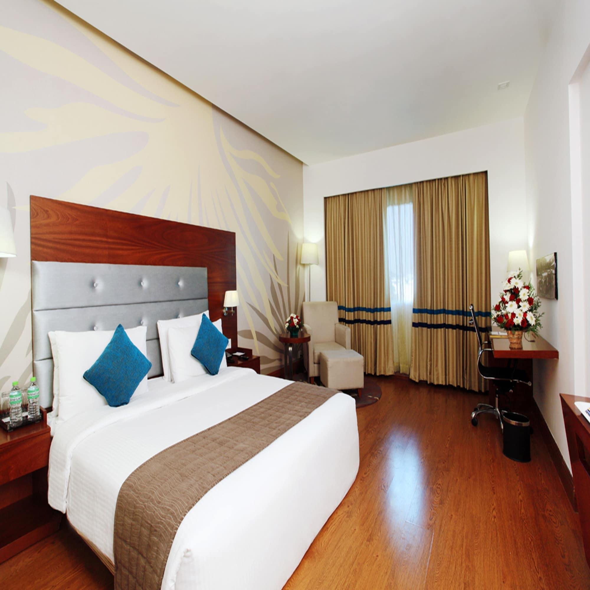Hotel Abu Palace Madras Buitenkant foto